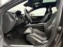 Volvo V60 2.0 T6 Plug-in hybrid AWD Plus Dark | Adaptieve Cruise Control | Panoramadak | Getint glas | Harman Kardon Audio| Contourstoelen | 20'' Polestar velgen | Spoiler | Blackpakket