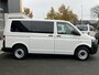 Volkswagen Transporter Kombi 2.0 TDI 140 pk DSG Automaat L1H1 20 stuks op Voorraad !!!  BTW en BPM vrij Airco Cruise control PDC Trekhaak 1e eigenaar Ideaal voor ombouw naar camper Euro 5 Combi Tourer Passenger Groepsvervoer Personenbus Taxi