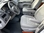 Volkswagen Transporter Kombi 2.0 TDI DSG L1H1 BM Trendline BTW en BPM vrij Airco Cruise control Trekhaak PDC 1e eigenaar Marge Ideaal voor ombouw naar camper Euro 5 Personenbus Kombi Combi Tourer Groepsvervoer