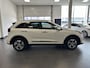 Kia Niro DynamicLine 64 kWh , 8% bijtelling , BTW auto , Volledig leder , Stoel/stuurverwarming , Full map navigatie , Keyless entry- & start, Achteruitrij camera , Adaptive cruise control , Parkeersensoren achter