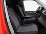 Volkswagen Transporter 2.0 TSI 150 PK BENZINE L2H2 + 2500 KG TREKHAAK | 2 SCHUIFDEUREN | NAVIGATIE | CAMERA