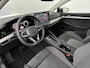 Volkswagen Golf 1.5 eHybrid 204 6DSG eHybrid Life Edition | 'App-Connect' draadloze smartphone integratie | Achterbank in ongelijke delen neerklapbaar incl. middenarmsteun en doorlaadmogelijkheid | Achteruitrijcamera (Rear View)