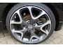 Opel Corsa 1.6 Turbo OPC LPG, Lederen bekleding, Parksens A, CC, climate controle, Bluetooh, Sportstoelen, Stoel verwarming, 18" LMV
