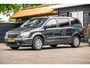 Chrysler Town & Country 3.6 V6 (Leder / Climate / Cruise / Camera / Navigatie / 7 Persoons)