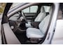 Volvo EX30 Twin Motor Performance Ultra | Gespoten bumperdelen | Breeze interieur | Verwarmde voorstoelen en stuurwiel | 20 Inch lichtmetalen velgen