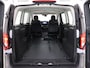 Mercedes-Benz eVito Tourer 129 PRO L2 90 kWh | Snelladen 110 KWh | Parkeerpakket | Comfortbestuurdersstoel | Dodehoekassistent | Navigatie | 360KM range |