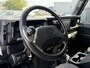 Land Rover Defender BWJ 2005 2.5 123 PK Td5 110" S High Capacity AIRCO | PRIV. GLAS | 16 INCH BORBET LMV | APPLE CARPLAY | ANDROID AUTO | CAMERA | TREKHAAK | TUSSENBAK MET LANGERE OVERBRENGING