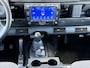 Land Rover Defender BWJ 2005 2.5 123 PK Td5 110" S High Capacity AIRCO | PRIV. GLAS | 16 INCH BORBET LMV | APPLE CARPLAY | ANDROID AUTO | CAMERA | TREKHAAK | TUSSENBAK MET LANGERE OVERBRENGING