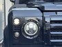 Land Rover Defender BWJ 2005 2.5 123 PK Td5 110" S High Capacity AIRCO | PRIV. GLAS | 16 INCH BORBET LMV | APPLE CARPLAY | ANDROID AUTO | CAMERA | TREKHAAK | TUSSENBAK MET LANGERE OVERBRENGING