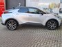 Toyota C-HR 1.8 HYBRID 140 FIRST EDITION NAVI APPLE/ANDROID P-SENSOREN EL-ACHTERKLEP 360GR-CAMERA LED-PAKKET NL-AUTO