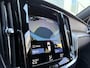 Volvo V60 2.0 T6 Recharge AWD R-Design | Trekhaak | Adaptieve Cruise Control | Donker getint glas achter | Parkeercamera | 19" LM velgen | Navigatie | Keyless | Dode hoek detectie BLIS | Apple Carplay / Android Auto | DAB+ radio |
