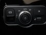 Mercedes-Benz A-klasse 180 Star Edition AMG Line | stoelverwarming | achteruitrijcamera | memory stoelen | panoramadak | Night-pakket