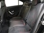 Mercedes-Benz A-klasse 180 Star Edition AMG Line | stoelverwarming | achteruitrijcamera | memory stoelen | panoramadak | Night-pakket