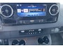 Mercedes-Benz eSprinter 320 L2/H2 Pro 81kWh | Winterpakket | High-performance LED-koplampen | Trekhaak | Smartphone Integratie Pakket | Zitcomfortpakket | Laadruimte bekleding PRO Pakket |Parkeerpakket met Achteruitrijcamera |