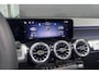 Mercedes-Benz EQB EQB 250+ Luxury Line 7-Persoons | Parkeerpakket met 360°-camera | 18'' Lichtmetalen Wielen | Distronic