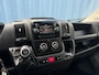 Peugeot Boxer 330 2.2 BlueHDi 120 L2H2 Premium | Achteruitrijcamera | All-season banden | Bestuurdersstoel in hoogte verstelbaar