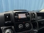 Peugeot Boxer 330 2.2 BlueHDi 120 L2H2 Premium | Achteruitrijcamera | All-season banden | Bestuurdersstoel in hoogte verstelbaar