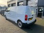 Peugeot Expert 145Standaard| Parkeersensoren achter | Surround NAV pakket | Volwaardig reservewiel Let op, 2,9% financial lease via Stellantis van toepassing | PeugeotExpert145Standaard| Parkeersensoren achter | Surround NAV pakket | Volwaardig reservewiel