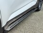 Toyota C-HR 2.0 Plug-in Hybrid 220 Première Edition PANODAK HEAD-UP EL-ACHTERKLEP JBL-AUDIO 19'' LM-VELGEN TREEPLANKEN 360° CAMERA BLIND SPOT NAVI APPLE/ANDROID CLIMA STOEL/STUURVERW
