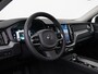 Volvo XC60 T6 Recharge AWD LR Plus Dark | Trekhaak | ACC | H & K | Panodak | Leder | 360 Camera | Zondag Open!