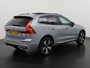 Volvo XC60 T6 Recharge AWD LR Plus Dark | Trekhaak | ACC | H & K | Panodak | Leder | 360 Camera | Zondag Open!