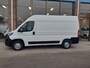 Peugeot Boxer 2.2 BlueHDi 140 Pk - 103 Kw L2/H2 Airco Navi Cruise Control