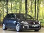 Volkswagen Golf 2.0 GTI | Leder | Navigatie | Bluetooth | Cruise Control | Airconditioning | Parkeersensoren | Xenon | Multifunctioneel Stuurwiel | Elektrische Spiegels | Isofix | 17" Lichtmetaal |