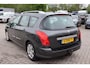 Peugeot 308 SW 1.6 e-HDi Blue Lease Executive Climate control, Automaat, Panoramadak, Trekhaak, Elektrische ramen, Cruise control