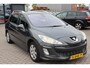 Peugeot 308 SW 1.6 e-HDi Blue Lease Executive Climate control, Automaat, Panoramadak, Trekhaak, Elektrische ramen, Cruise control