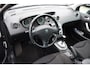Peugeot 308 SW 1.6 e-HDi Blue Lease Executive Climate control, Automaat, Panoramadak, Trekhaak, Elektrische ramen, Cruise control