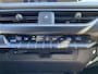 Lexus UX 250h Preference Line NL-AUTO NAVI BLIND SPOT PARKEERSENSOREN SMART-ENTRY APPLE CARPLAY
