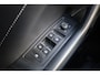 Volkswagen T-Roc 1.5 TSI R-Line 150PK / 110 kW, LED Matrix (IQ.Lights), achteruitrijcamera (rear view), Beats® audiosysteem, panoramadak, verwarmbare voorstoelen, verkeersborddetectie, Apple Carplay & Android Auto, Alarm klasse III, full map navigatie, DAB+, adaptieve cruise control (acc), parkeersensoren voor en achter (pdc), digital cockpit pro, keyless start & entry, elektrisch verstel-, verwarm- en inklapbare buitenspiegels, draadloos telefoon laden, elektrische achterklep, R-Line in- en exterieur