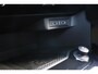 Volkswagen T-Roc 1.5 TSI R-Line 150PK / 110 kW, LED Matrix (IQ.Lights), achteruitrijcamera (rear view), Beats® audiosysteem, panoramadak, verwarmbare voorstoelen, verkeersborddetectie, Apple Carplay & Android Auto, Alarm klasse III, full map navigatie, DAB+, adaptieve cruise control (acc), parkeersensoren voor en achter (pdc), digital cockpit pro, keyless start & entry, elektrisch verstel-, verwarm- en inklapbare buitenspiegels, draadloos telefoon laden, elektrische achterklep, R-Line in- en exterieur
