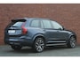 Volvo XC90 T8 Plug-in hybrid AWD Ultra Dark | Facelift! | 360 graden camera | Harman & Kardon audiosysteem | Adaptive cruise control | Panoramisch dak | Head-up display | Lichtmetalen velgen 21''