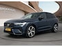 Volvo XC60 Recharge T8 Ultimate Dark | Bowers & Wilkins Audio | Luchtvering | Panoramadak | HUD | PDC + 360 camera | Trekhaak | Stoel + Stuur verw. |