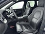 Volvo XC60 Recharge T8 Ultimate Dark | Bowers & Wilkins Audio | Luchtvering | Panoramadak | HUD | PDC + 360 camera | Trekhaak | Stoel + Stuur verw. |