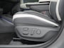 Kia EV3 GT-PlusLine 81.4 kWh - *DEMO* - Draadloze Apple CarPlay / Android Auto - Stoel en stuurwiel verwarming - Panoramadak - Harman Kardon Audio - Dodehoek assistent - Fabrieksgarantie tot 11-2031