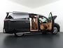 Voyah Dream Flagship Edition 109 kWh Accu VOYAH  Dream Flagship Edition 109 kWh Accu 7 Persoons | Schuifkantel dak |