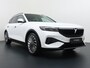 Voyah Free 4WD 106 kWh Accu VOYAH Free 4WD 106 kWh Accu Flagship Model | Blackline | 2.000kg Trekwicht | Luchtvering | Massage Stoelen Voorin | Intelligente Cruise Control | Smart Glas Panoramadak | DYN Audio-systeem (HIFI)