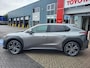 Toyota bZ4X PREMIUM 71 KWH Toyota bZ4X Premium 71 kWh NIEUW VOORRAADVOORDEEL VAN €56.450 VOOR €49.400! 3-FASE LEDER PANODAK STOELVERW/KOELING STUURVERW NAVI 360-CAMERA APPLE/ANDROID AD-CRUISE CLIMA WARMTEPOMP