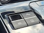 Toyota bZ4X PREMIUM 71 KWH Toyota bZ4X Premium 71 kWh NIEUW VOORRAADVOORDEEL VAN €56.450 VOOR €49.400! 3-FASE LEDER PANODAK STOELVERW/KOELING STUURVERW NAVI 360-CAMERA APPLE/ANDROID AD-CRUISE CLIMA WARMTEPOMP