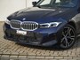 BMW 3-Serie Touring 330e M-Sport | HiFi | HUD | Parking | Driving | 18"