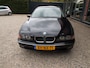BMW 5-Serie 528i Executive super mooi en goed onderhouden apk 08-11-2025
