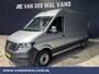 Volkswagen Crafter 2.0 TDI 141pk L3H3 L2H2 Euro6 Airco | Camera | Cruisecontrol | Apple Carplay Android Auto, Chauffeursstoel, Parkeersensoren, Bijrijdersbank, 3000kg Trekvermogen