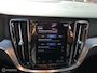 Volvo V60 2.0 B4 Momentum HK-Sound/Memory/Leder/18Inch/Trekhaak