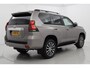 Toyota Land Cruiser 7 pers. 2.8 D-4D Executive | Panoramadak | Trekhaak | Treeplanken | Stoel-/achterbankverwarming | Stoelventilatie | Leder | Dodehoek detectie | JBL