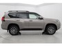 Toyota Land Cruiser 7 pers. 2.8 D-4D Executive | Panoramadak | Trekhaak | Treeplanken | Stoel-/achterbankverwarming | Stoelventilatie | Leder | Dodehoek detectie | JBL