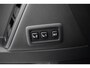 Toyota Land Cruiser 7 pers. 2.8 D-4D Executive | Panoramadak | Trekhaak | Treeplanken | Stoel-/achterbankverwarming | Stoelventilatie | Leder | Dodehoek detectie | JBL