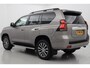 Toyota Land Cruiser 7 pers. 2.8 D-4D Executive | Panoramadak | Trekhaak | Treeplanken | Stoel-/achterbankverwarming | Stoelventilatie | Leder | Dodehoek detectie | JBL