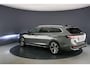 Volkswagen Passat Variant Business 1.5 eTSI 150pk DSG Automaat Trekhaak, Adaptive cruise control, Harman Kardon audio, LED matrix koplampen, Navigatie, Achteruitrijcamera, Elektrische achterklep